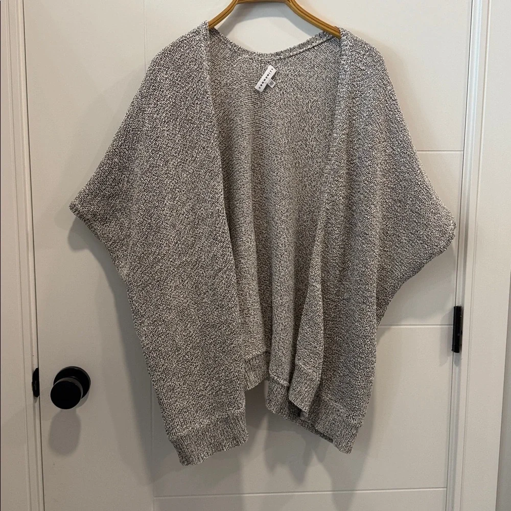 Aritzia Community Gray Women's cartigain size XS/S - Picture 2 of 7